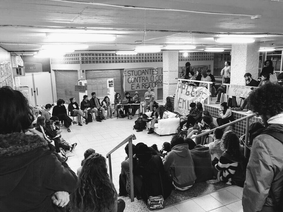 Assembleia discente em Agosto de 2019, onde os estudantes do PPGE deliberaram por greve contra o Future-se
